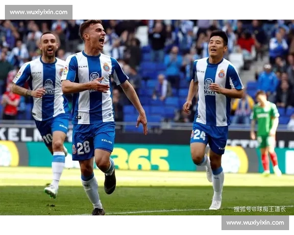 迪弗朗西斯科重返莱切执教，签约两年开启新征程